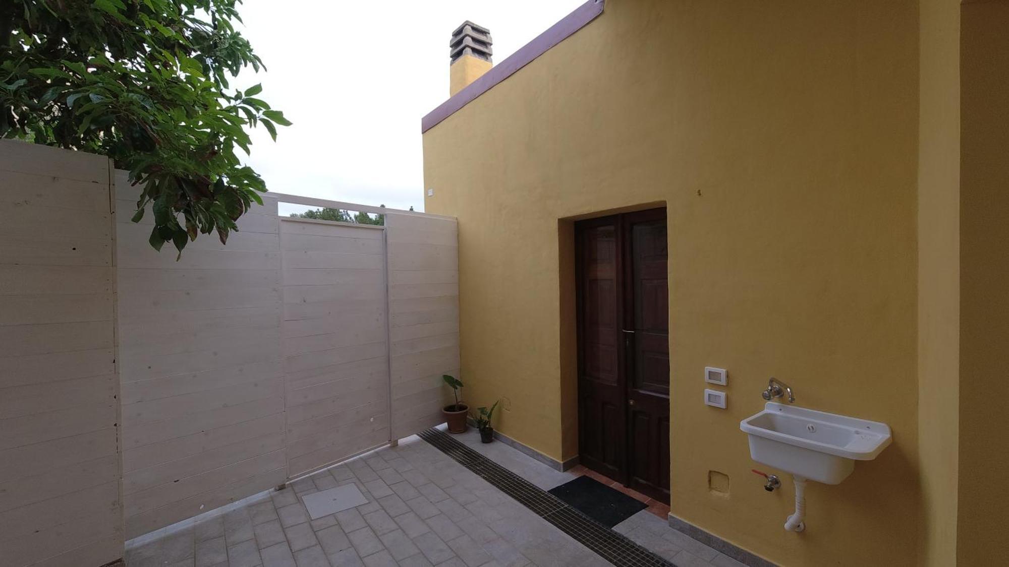 Lodgings In Sardinia Decimomannu Esterno foto
