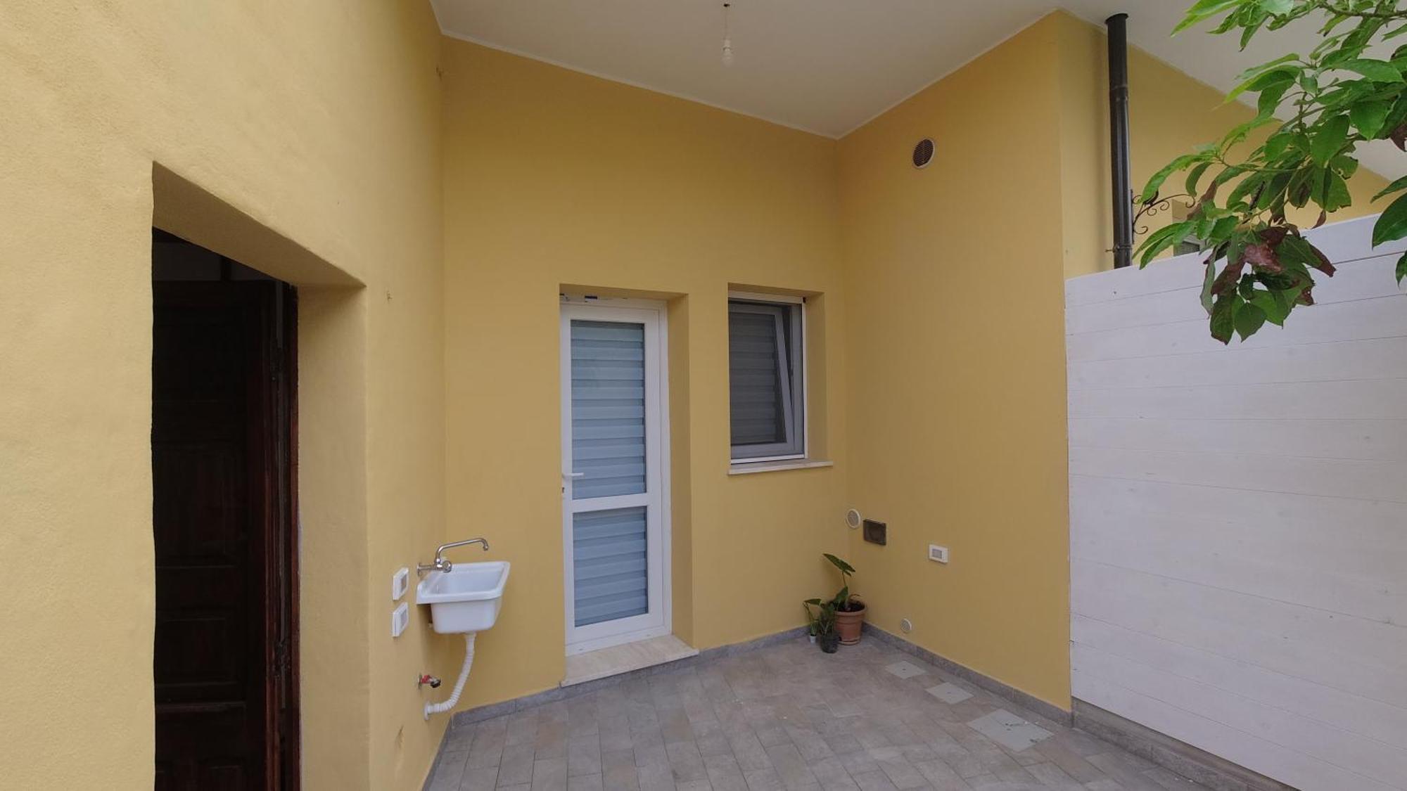 Lodgings In Sardinia Decimomannu Esterno foto
