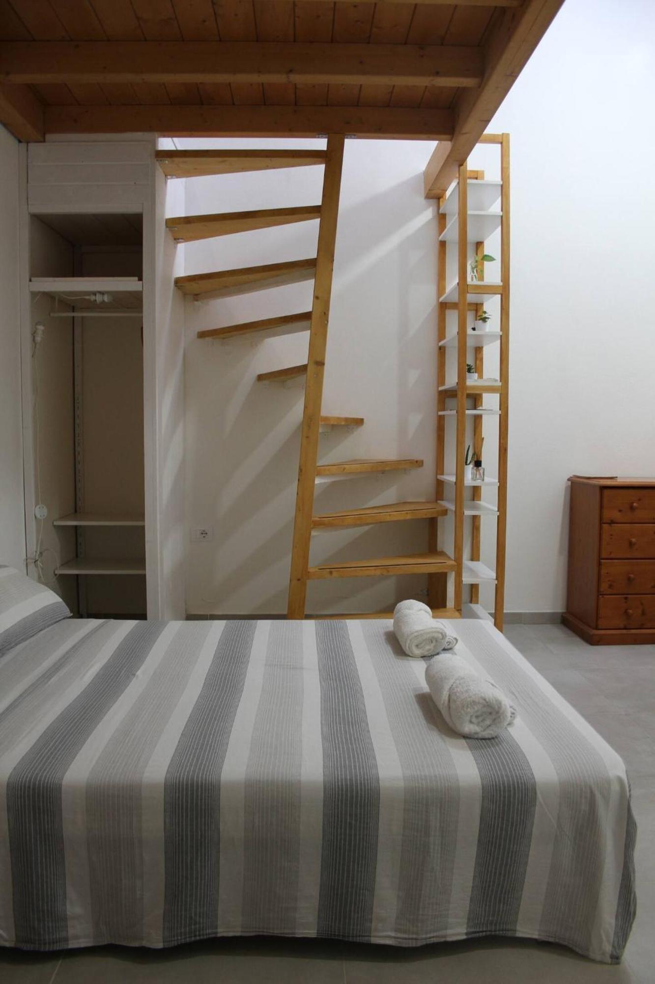 Lodgings In Sardinia Decimomannu Esterno foto